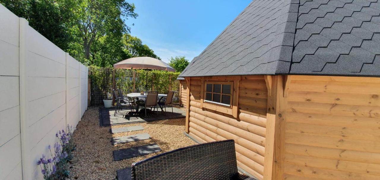 Finse Kota - Tiny House Villa Oostkapelle Exterior photo